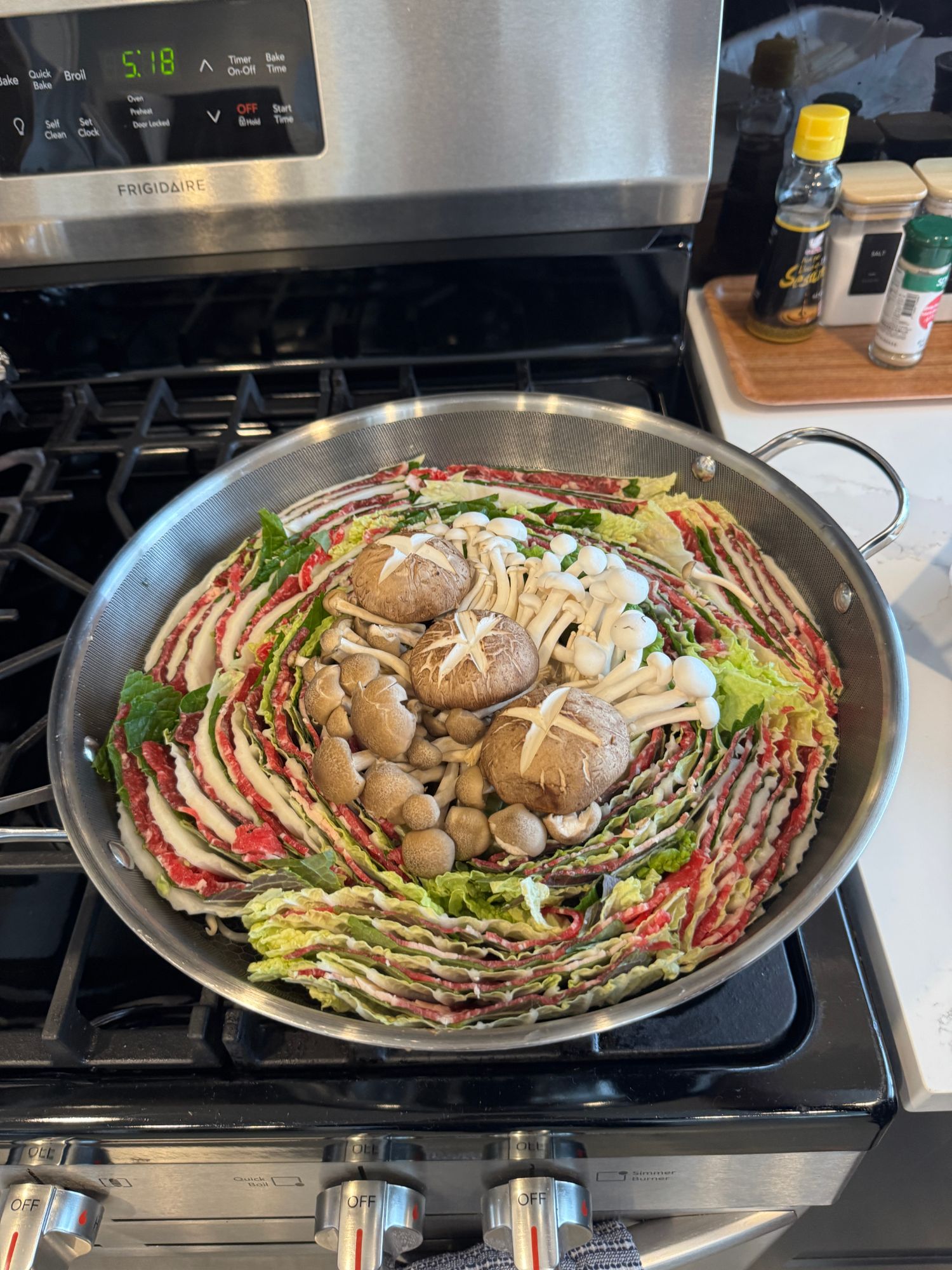 Millefeuille hot pot, ready to simmer