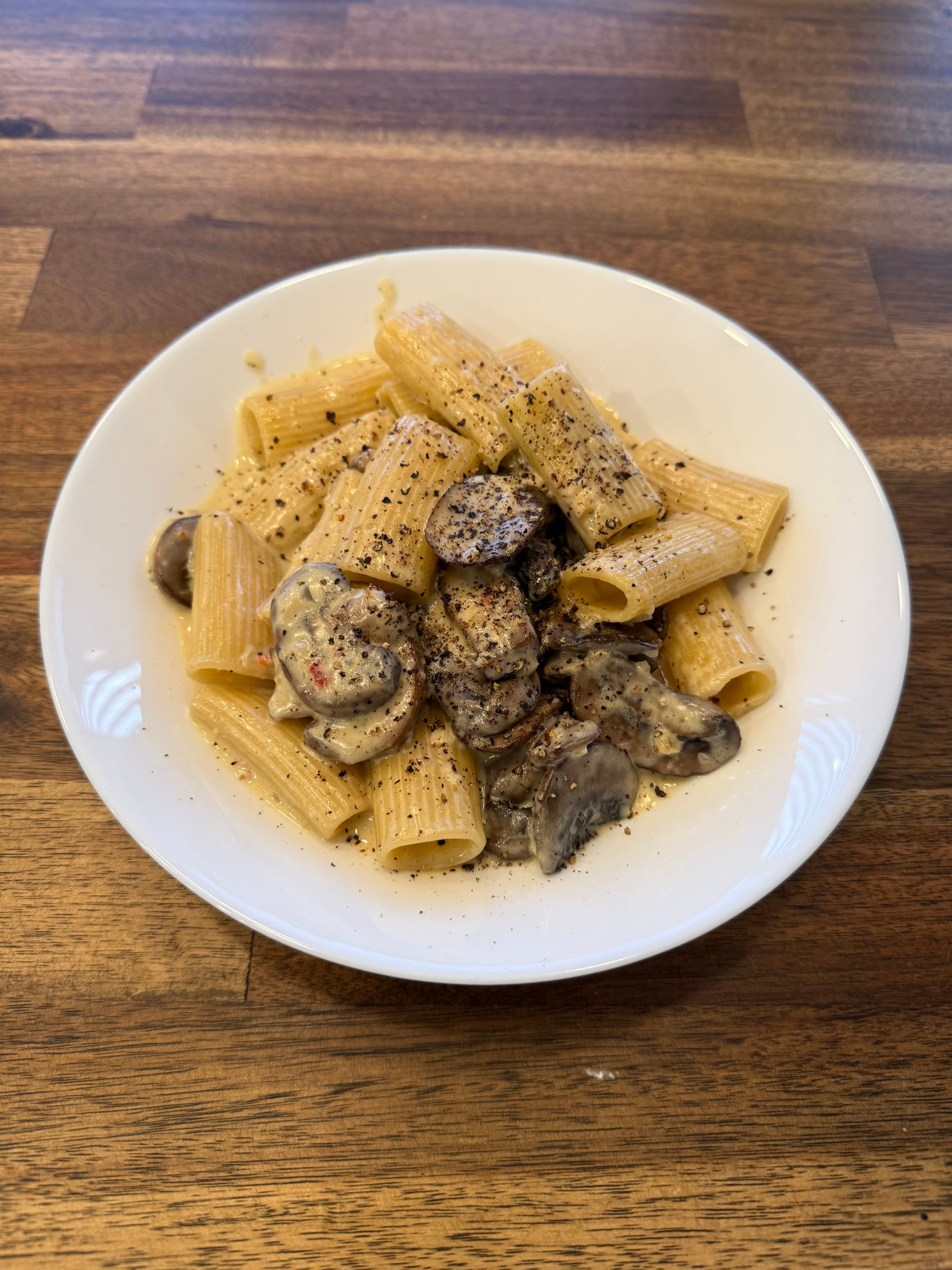 Rigatoni in a creamy mushroom sauce