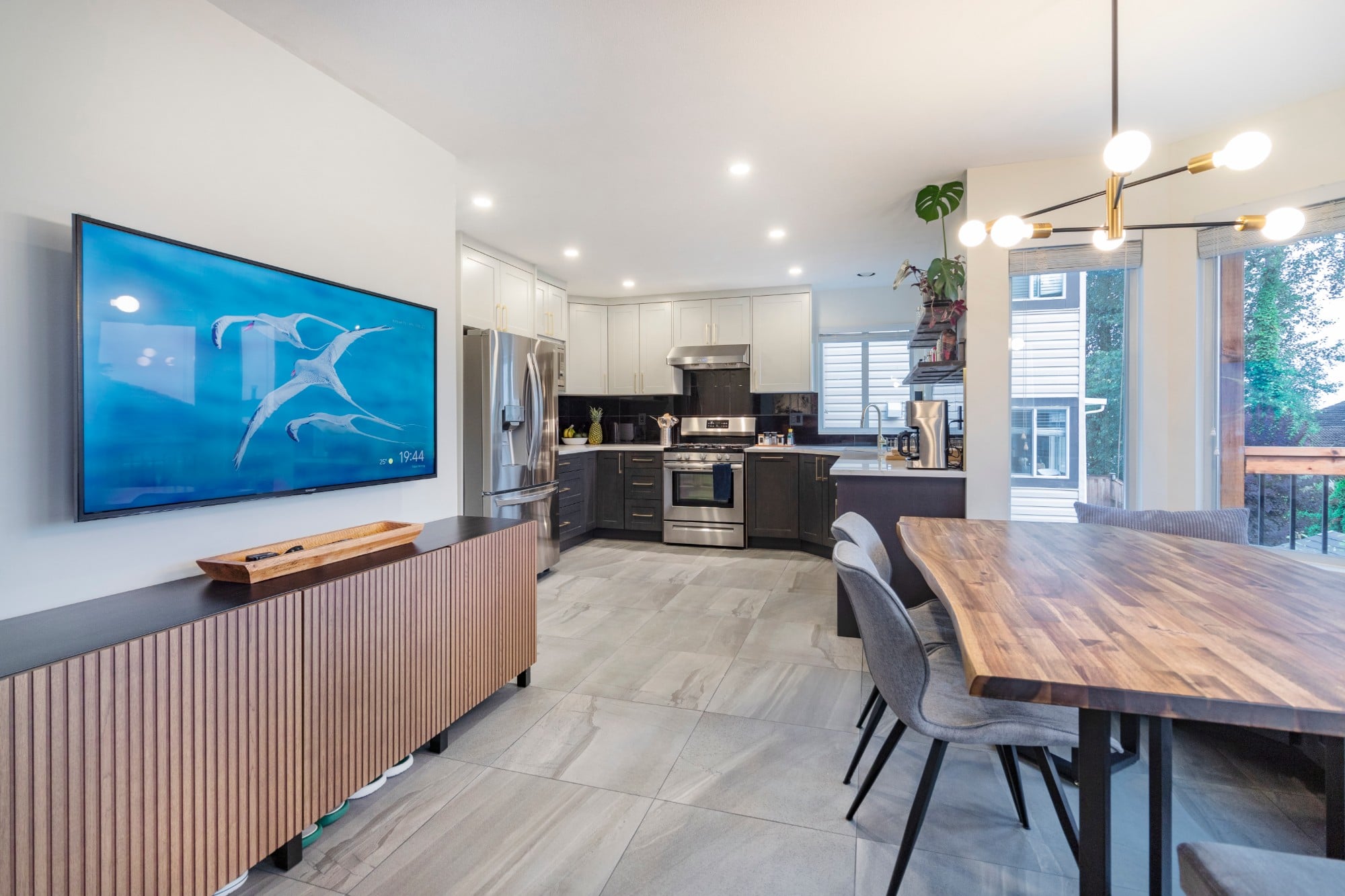 Open kitchen and dining room